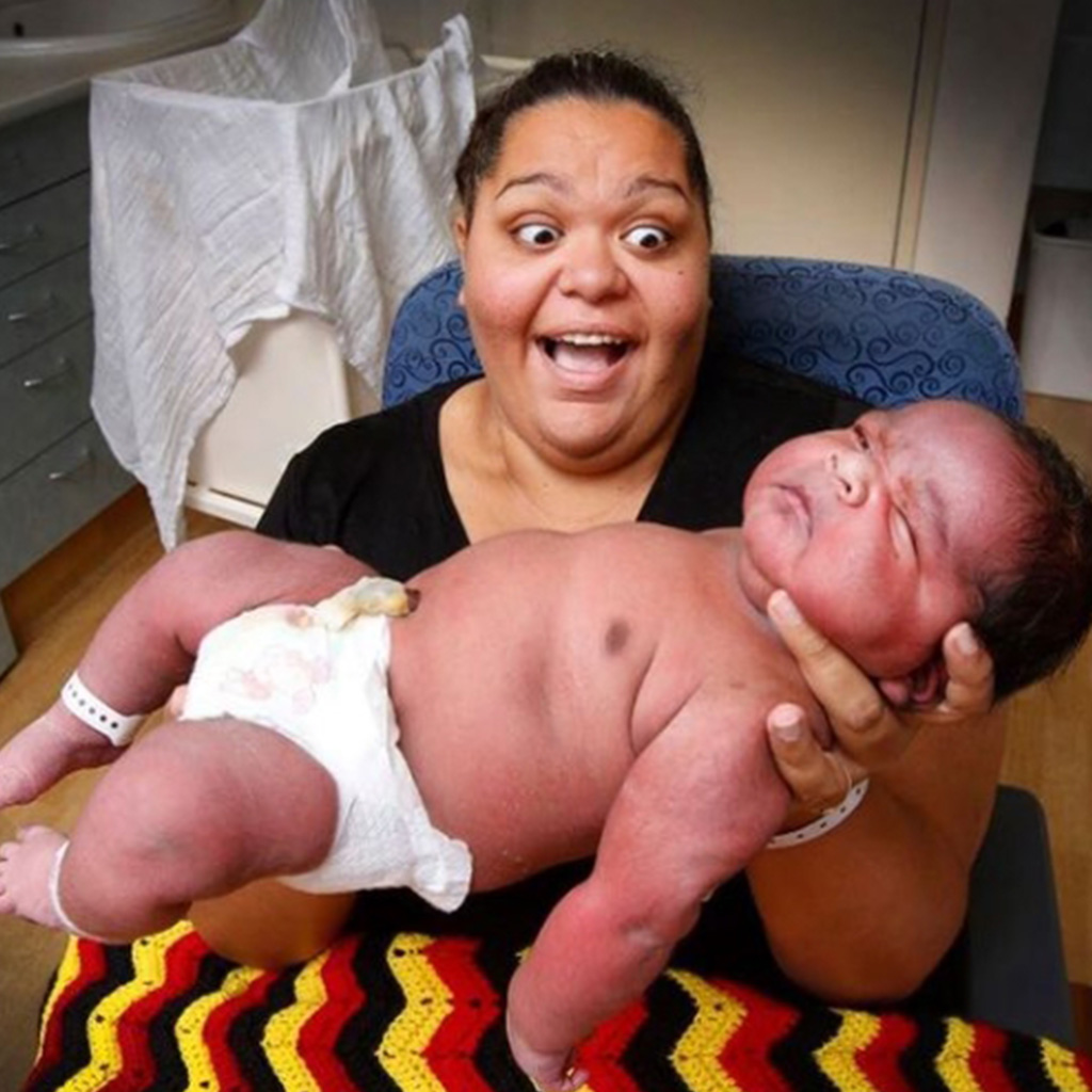 meet-biggest-newborn-couldn-t-even-do-up-her-newborn-clothes-baby-and